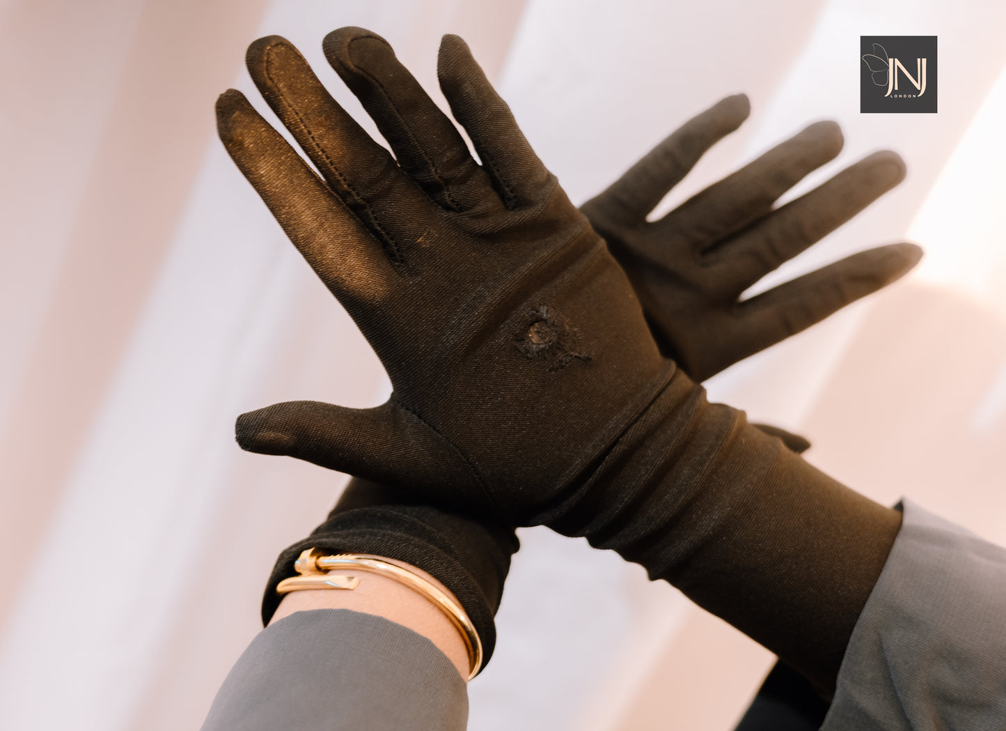 Gloves