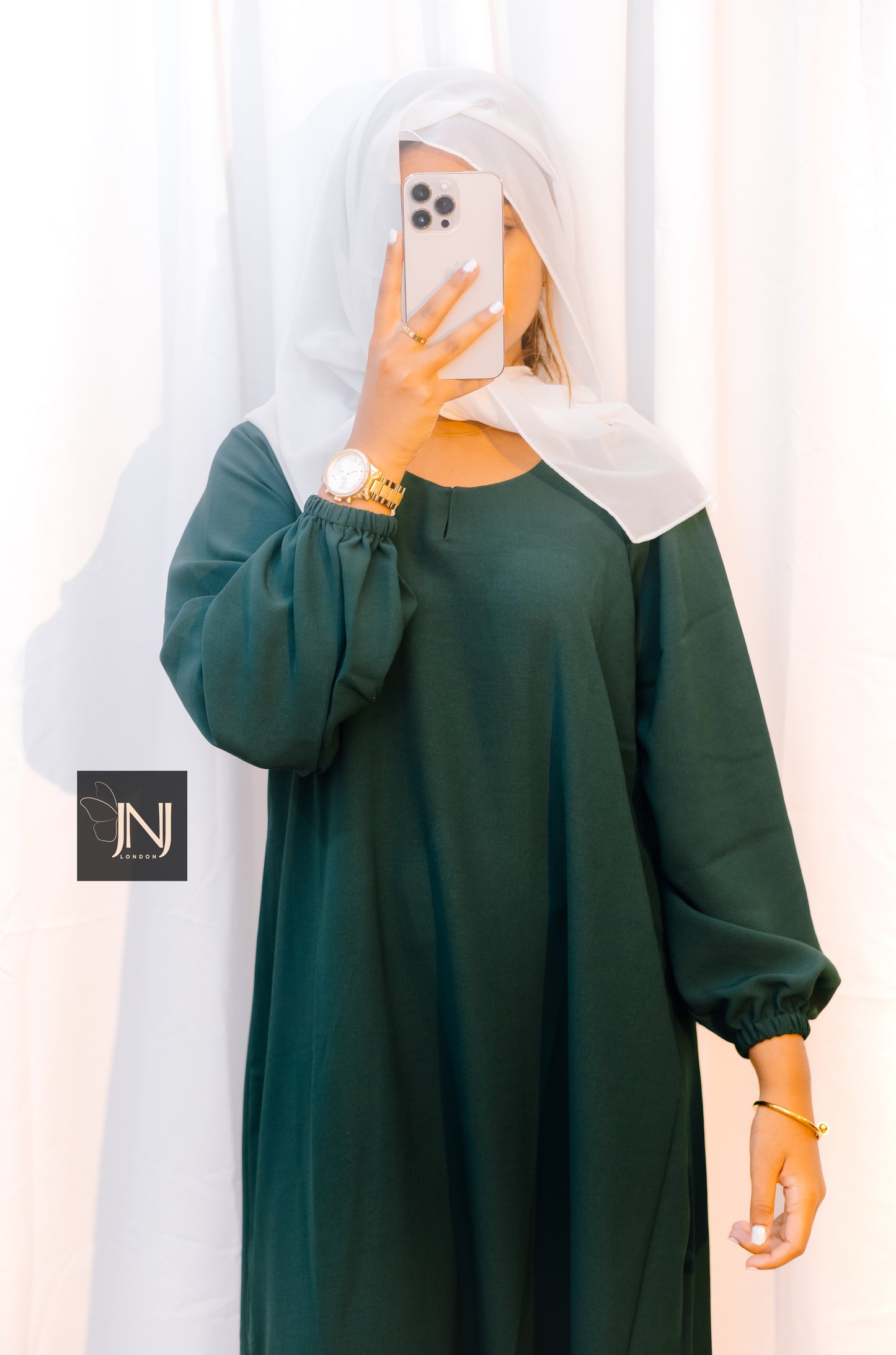 Cuffed Aifa in Bottle Green